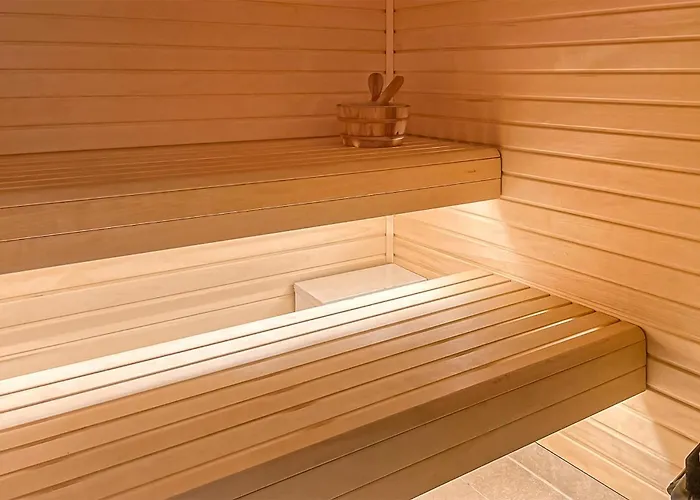 In With Sauna